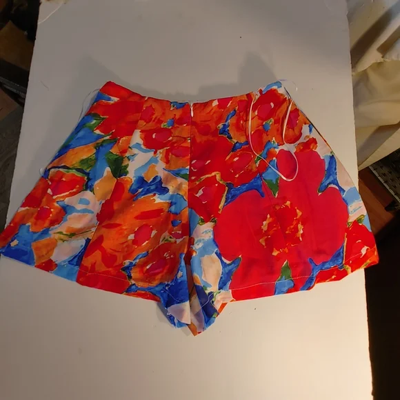 Luxxel Ladies 2 piece shorts set Size S Tie top Shorts skirt zips colorful New - Picture 6 of 12